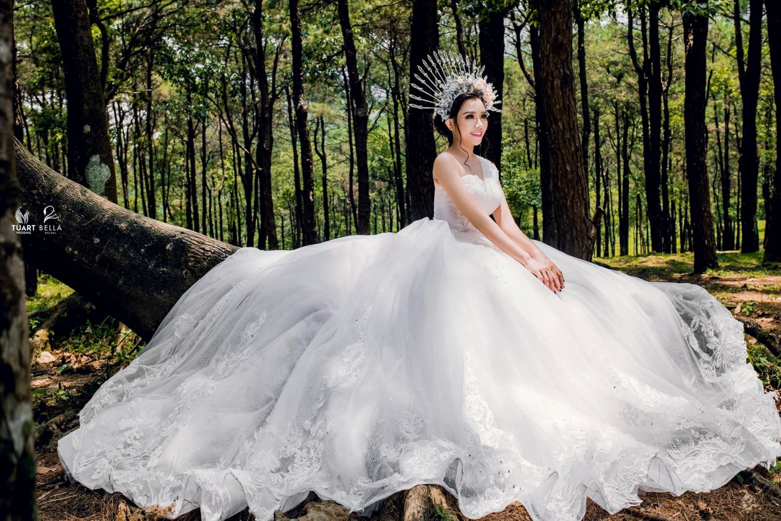 Bí kíp chọn váy cưới đẹp cho cô dâu